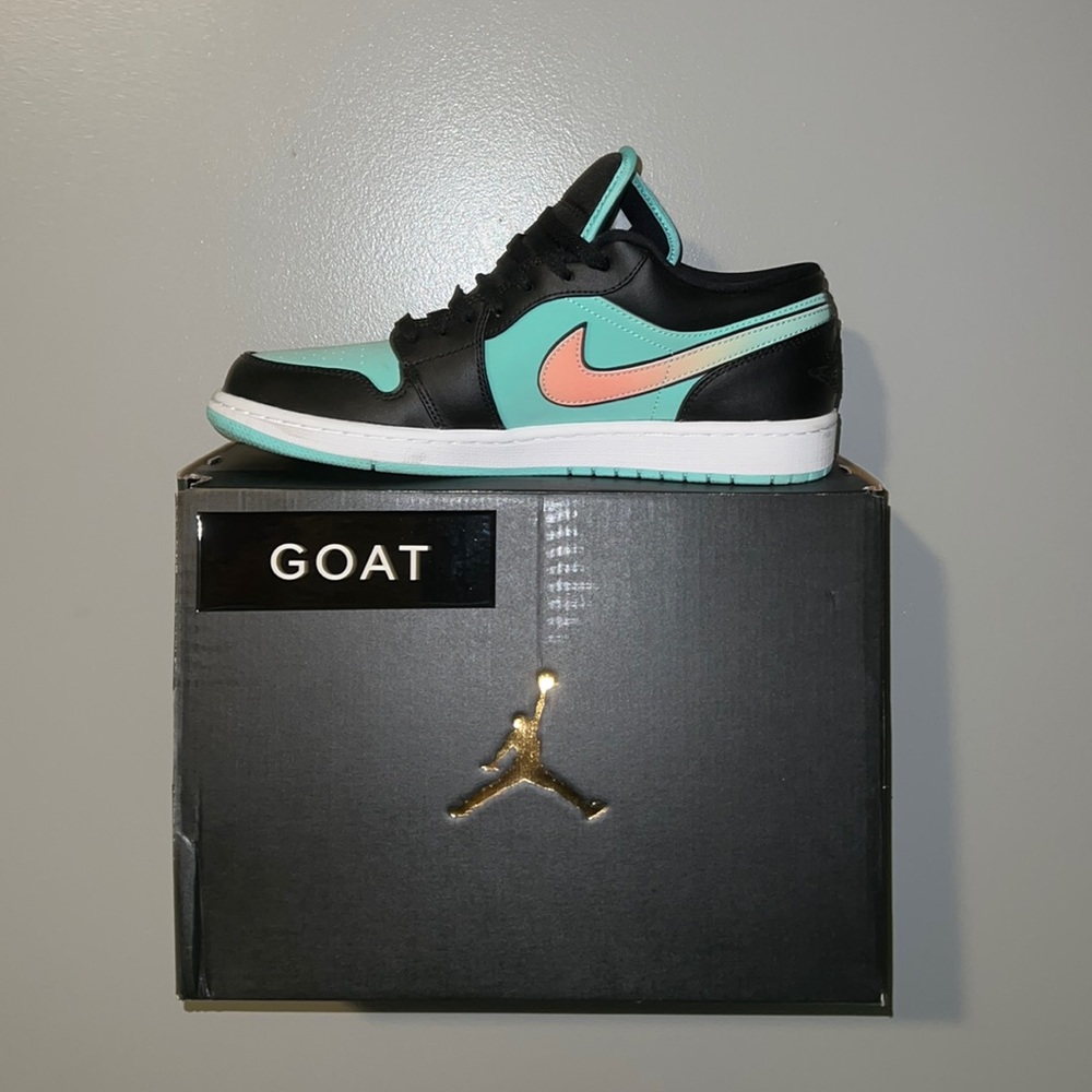jordan low tropical